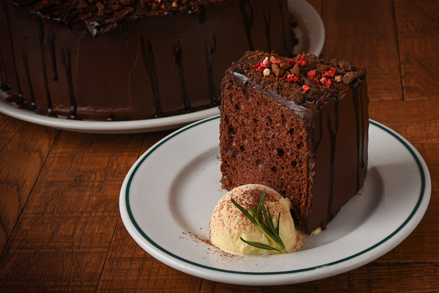 チョコレート好きにはたまらない”悪魔なケーキ”が登場